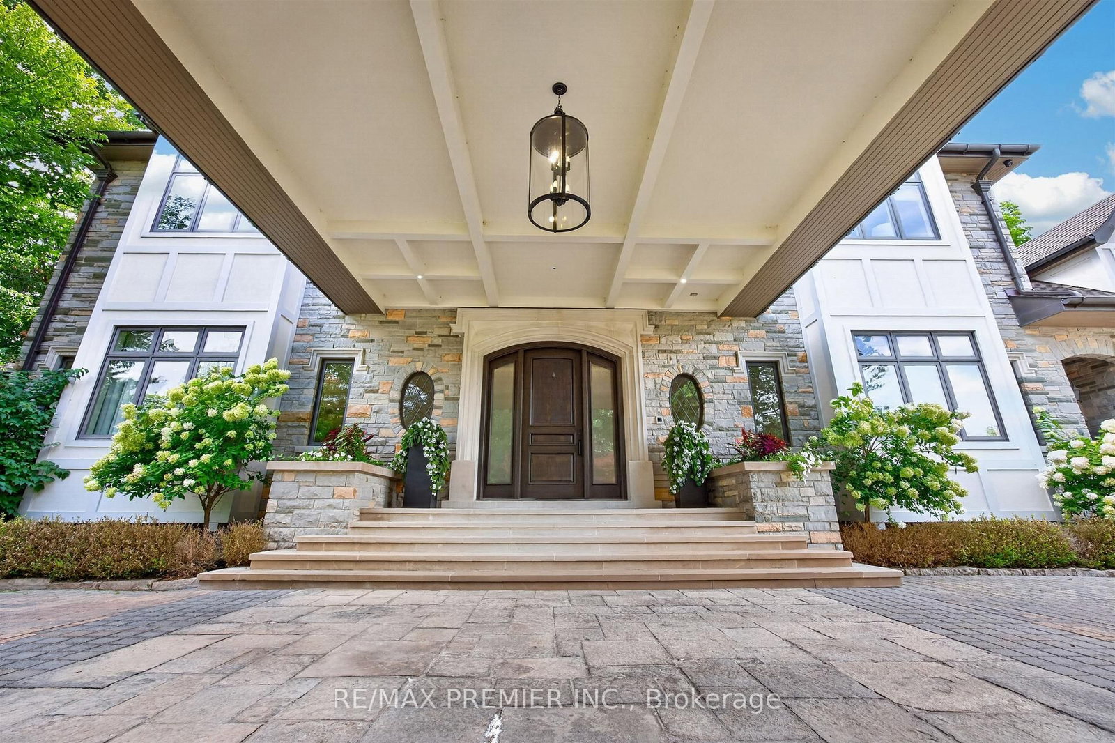 40 Golf Avenue • Vaughan, ON photo 3