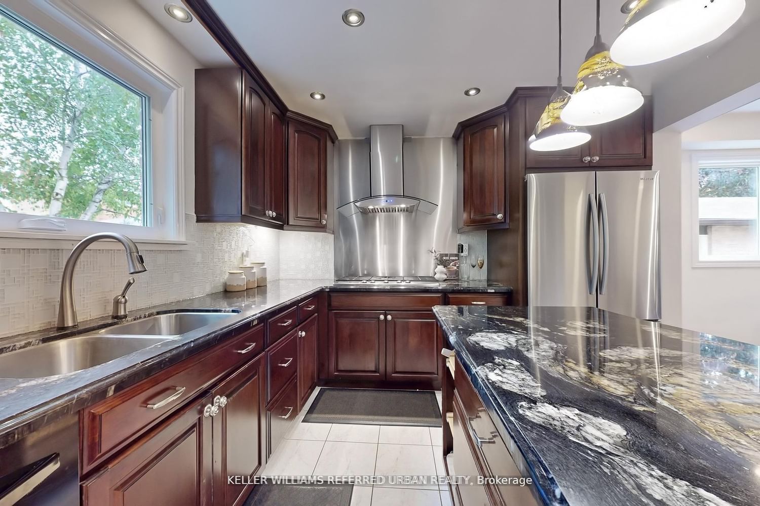 158 Walton Drive • Aurora, ON photo 12