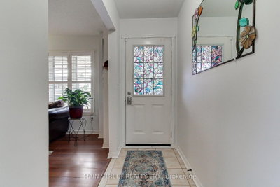 110 Crittenden Drive • Georgina, ON photo 5