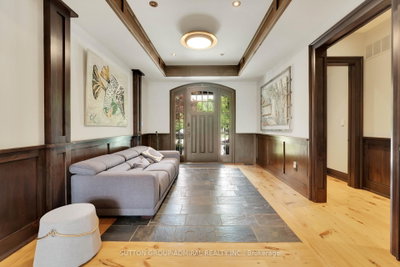 66 Scotch Valley Drive • King, ON photo 8