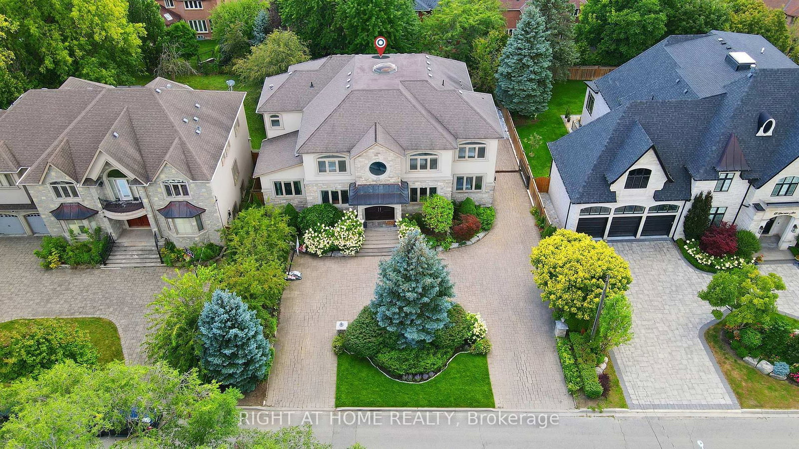 16 Fairview Avenue • Richmond Hill, ON photo 11