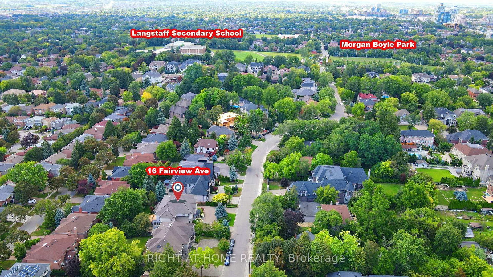 16 Fairview Avenue • Richmond Hill, ON photo 12