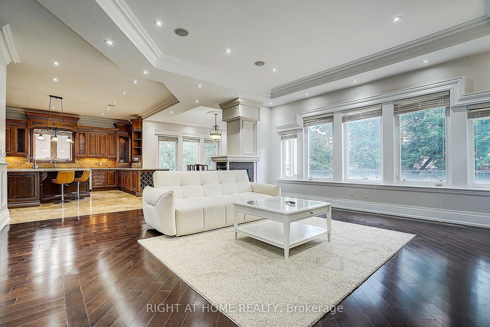 16 Fairview Avenue • Richmond Hill, ON photo 18