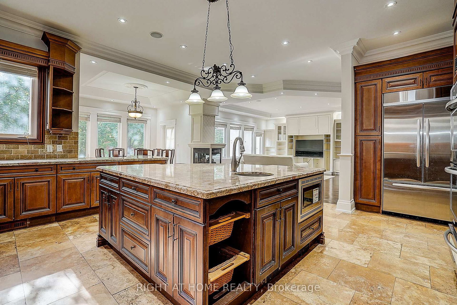 16 Fairview Avenue • Richmond Hill, ON photo 24
