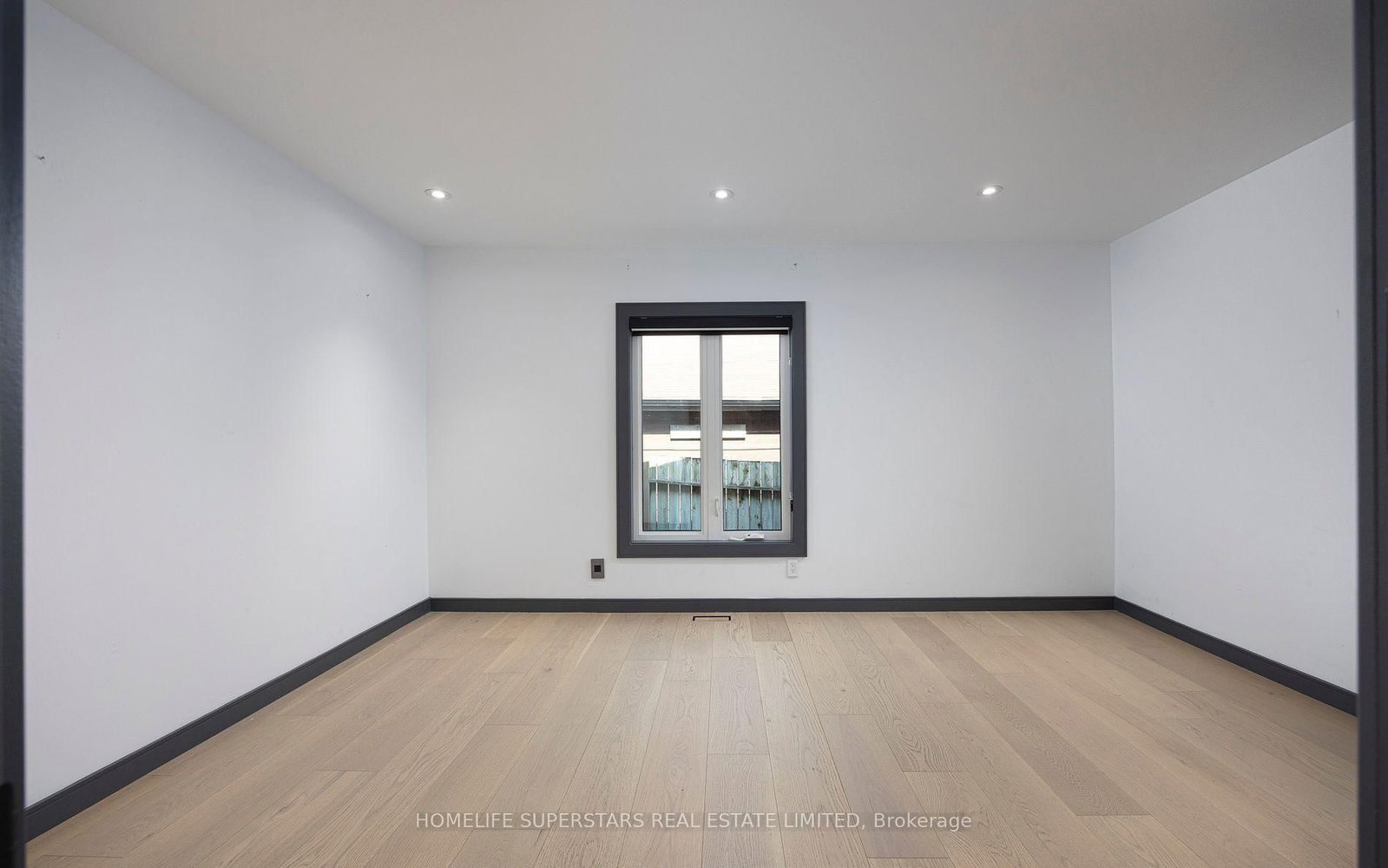 627 Lakelands Avenue • Innisfil, ON photo 7