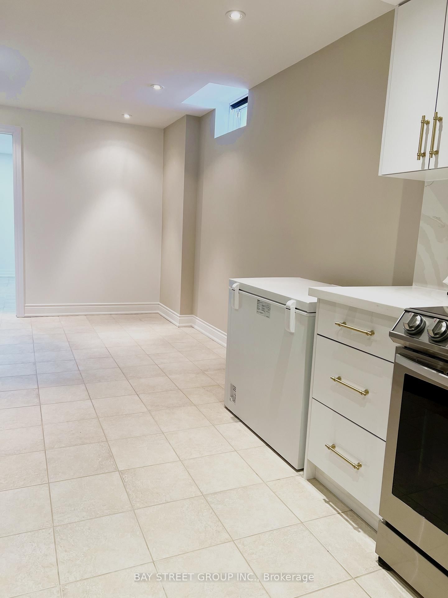 Bsmt 96 Preston Hill Cres, Vaughan, view 14