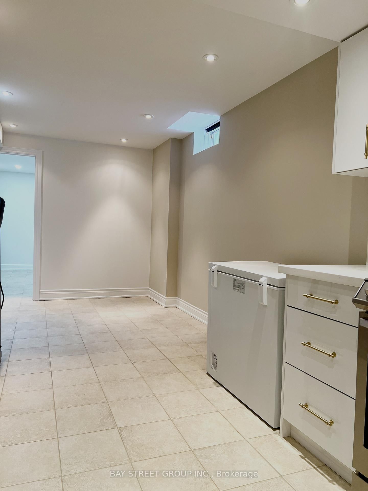 Bsmt 96 Preston Hill Cres, Vaughan, view 15