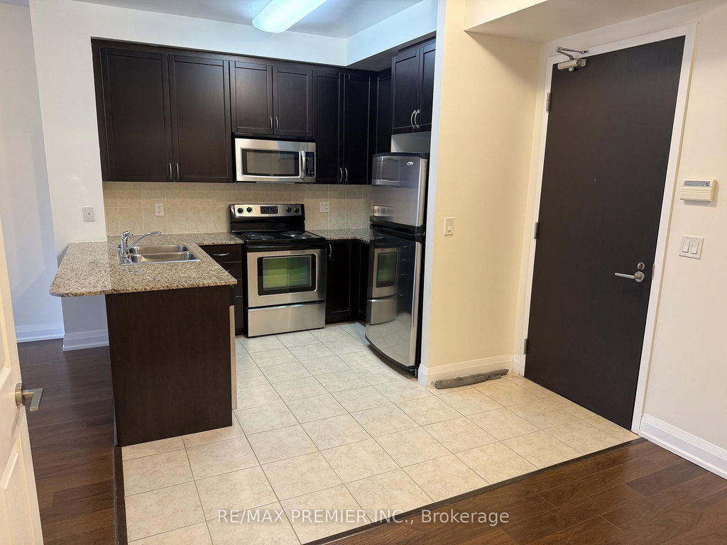 406 - 83 Woodbridge Avenue 2