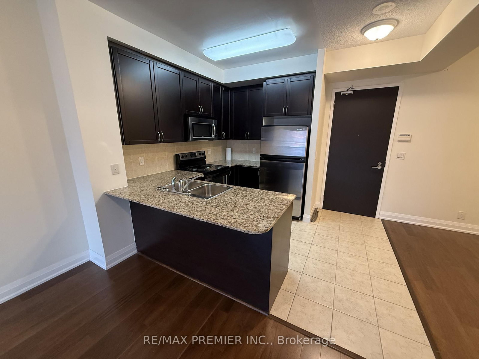 406 - 83 Woodbridge Avenue, Vaughan 5