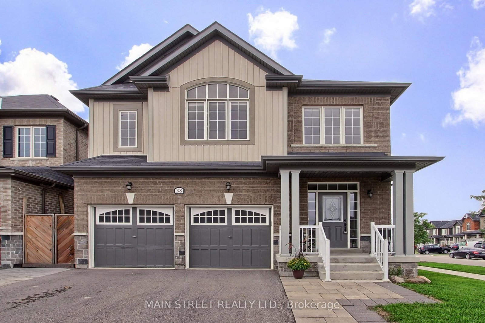 38 Clear Spring Avenue • Georgina, ON photo 1