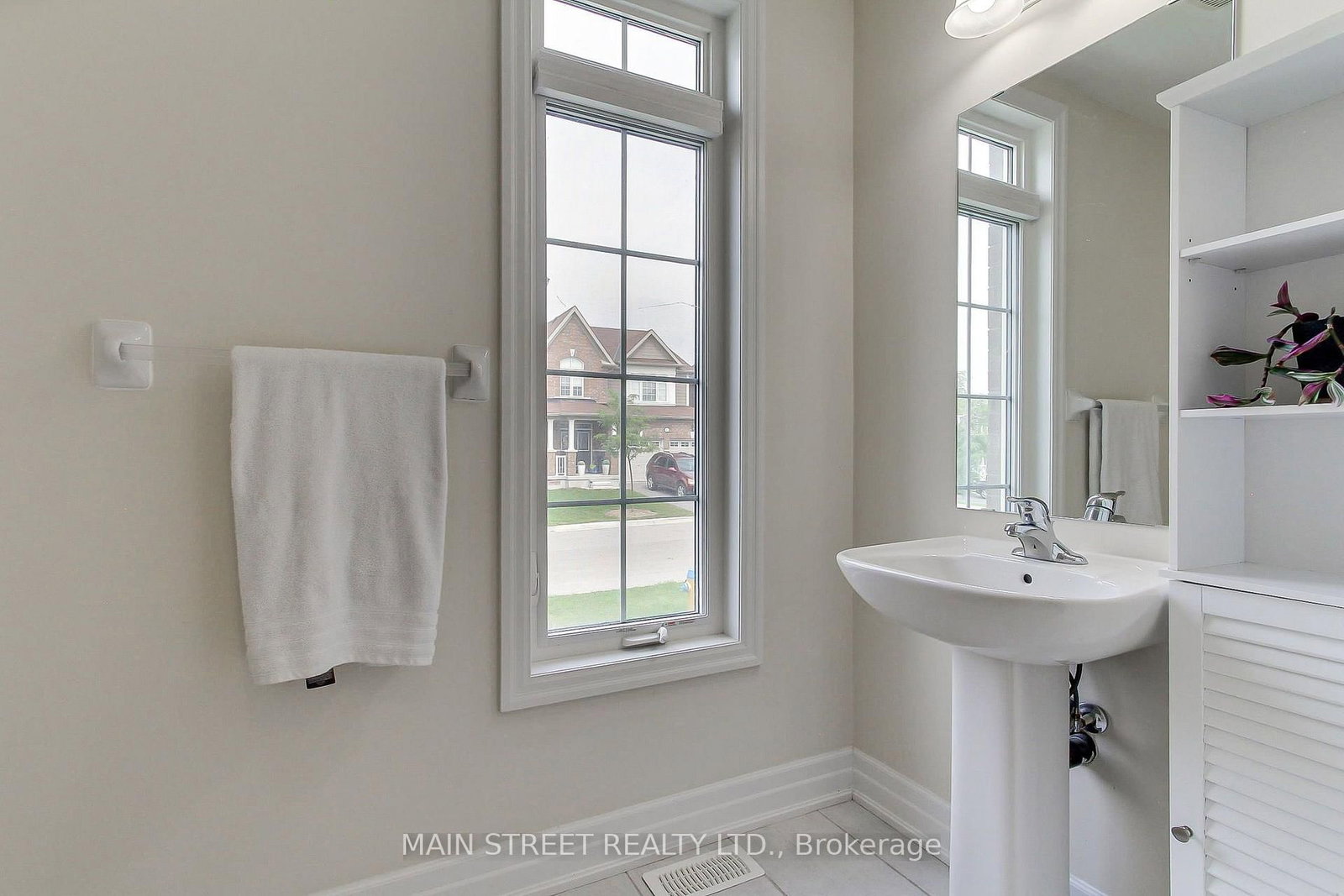 38 Clear Spring Avenue • Georgina, ON photo 16