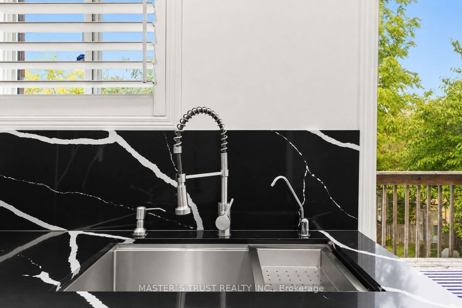 8572 Martin Grove Road • Vaughan, ON photo 11