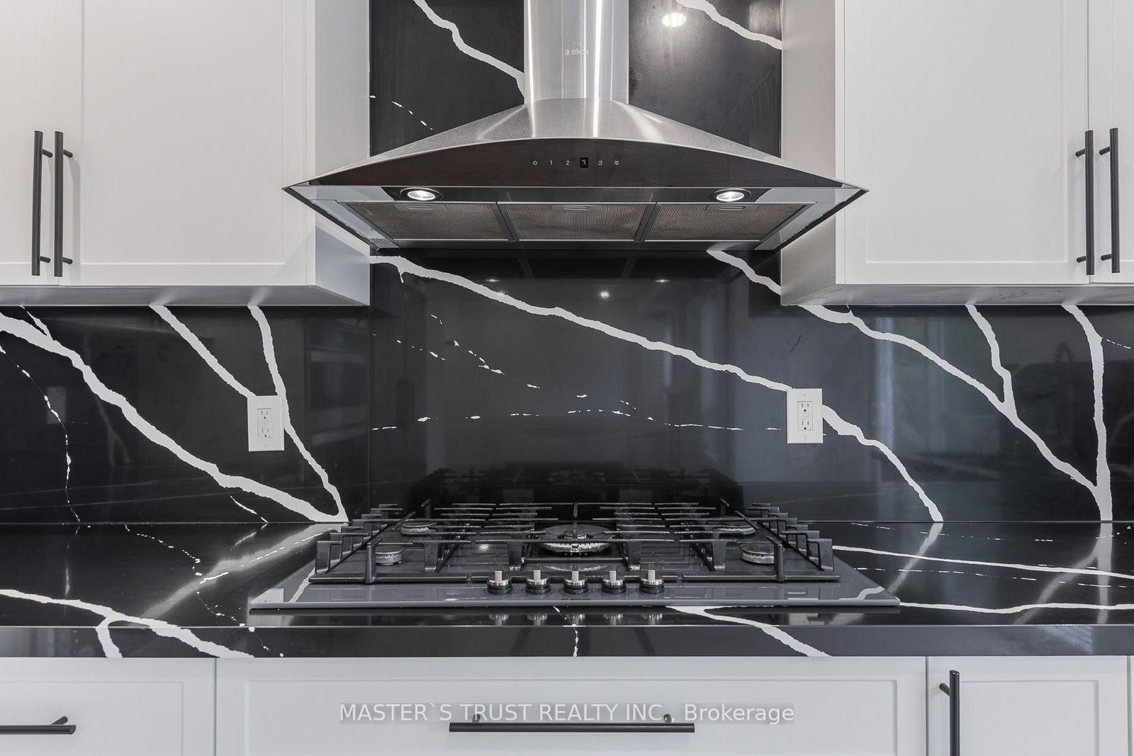 8572 Martin Grove Road • Vaughan, ON photo 12