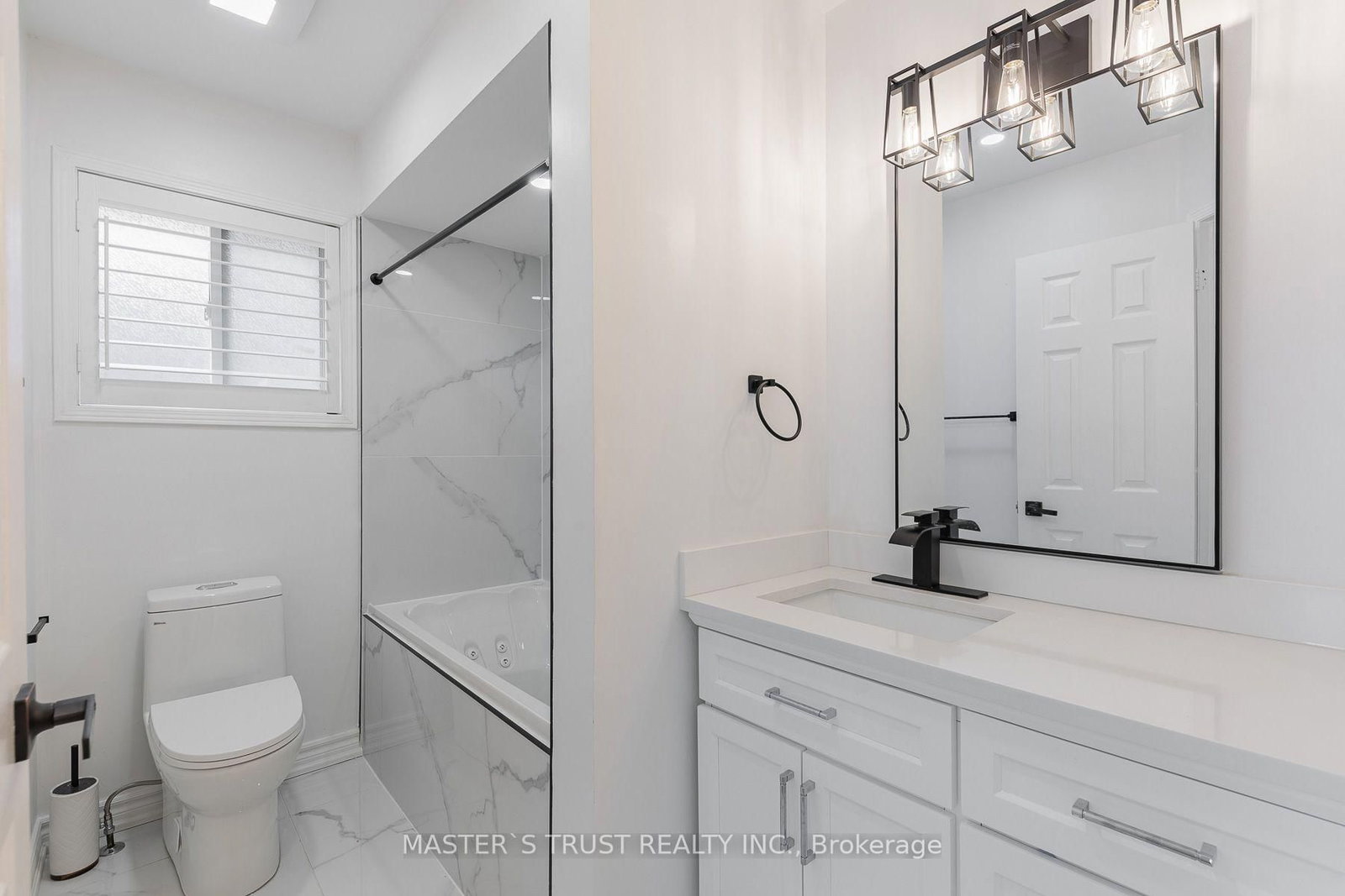 8572 Martin Grove Road • Vaughan, ON photo 22