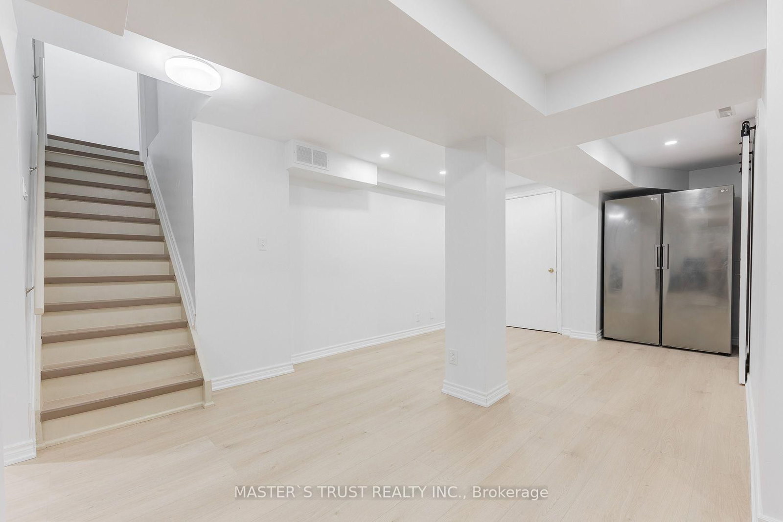 8572 Martin Grove Road • Vaughan, ON photo 24