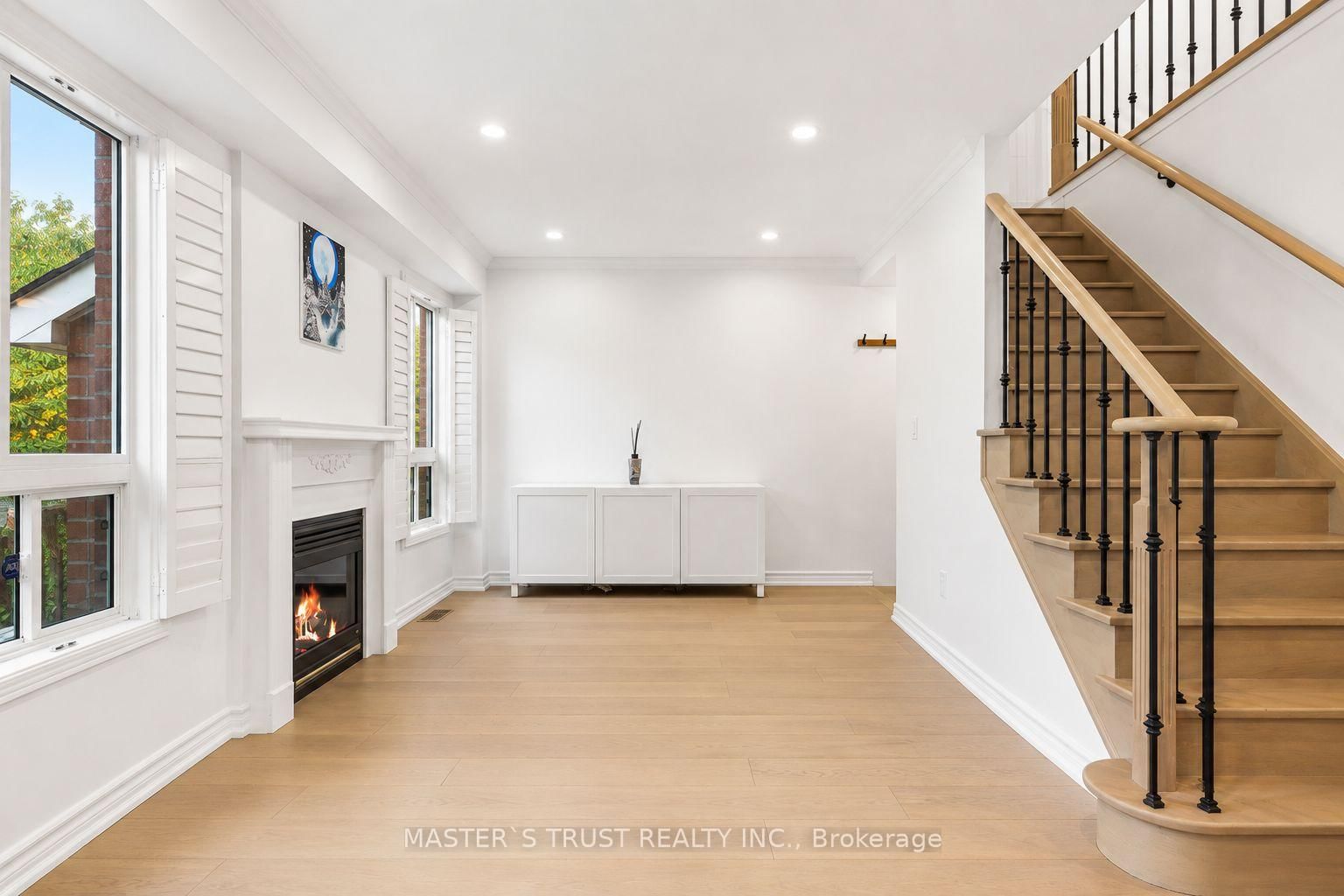 8572 Martin Grove Road • Vaughan, ON photo 9