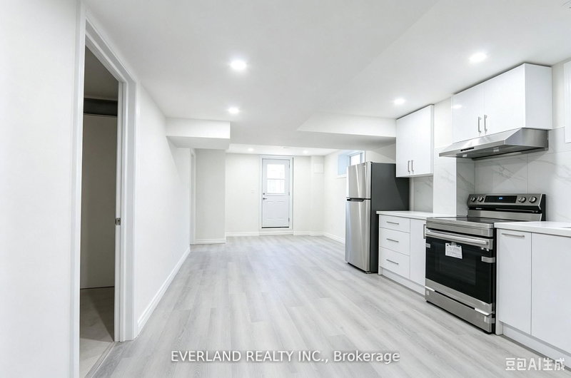 21 Kenneth Ross Bend