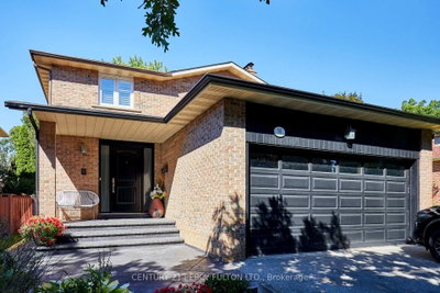 35 Ashland Crescent • Markham, ON photo 3