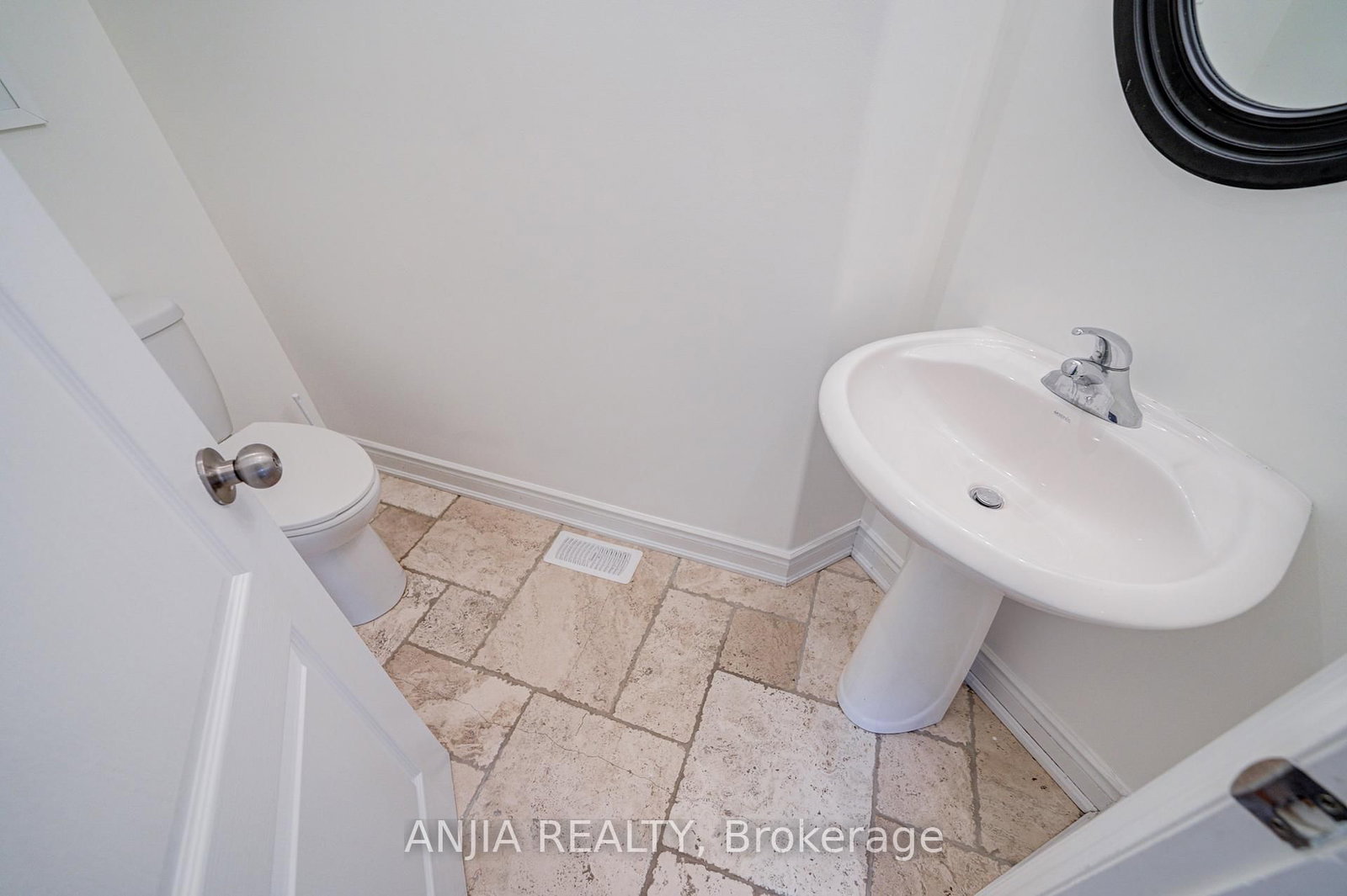 1087 Nantyr Drive • Innisfil, ON photo 25