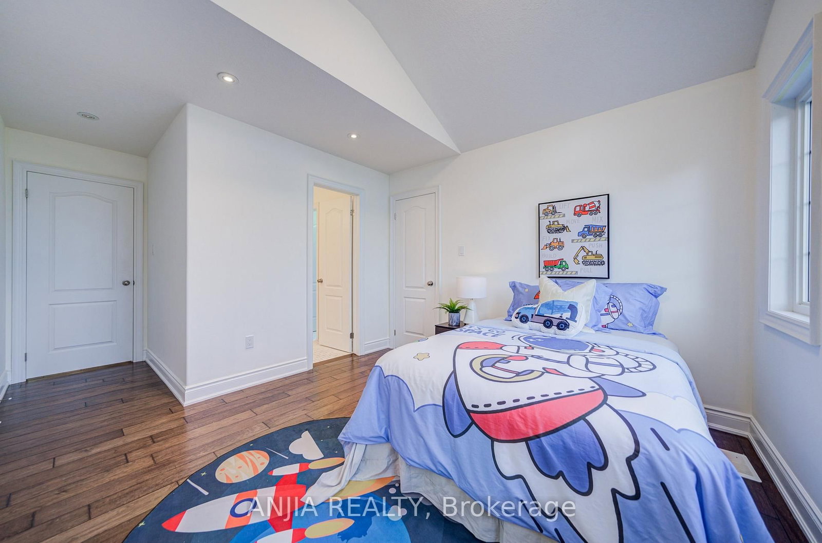 1087 Nantyr Drive • Innisfil, ON photo 43