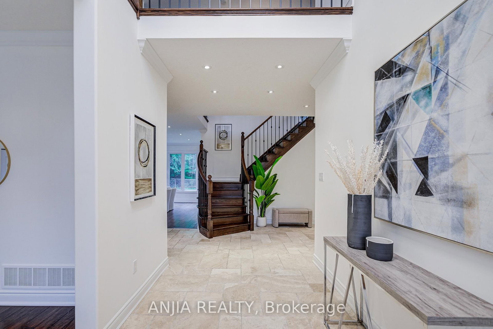 1087 Nantyr Drive • Innisfil, ON photo 5