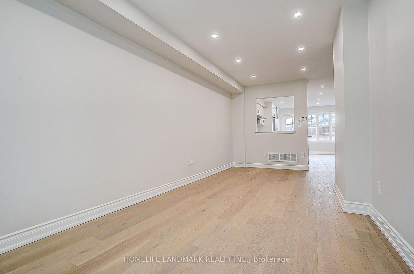 403 White's Hill Avenue • Markham, ON photo 10