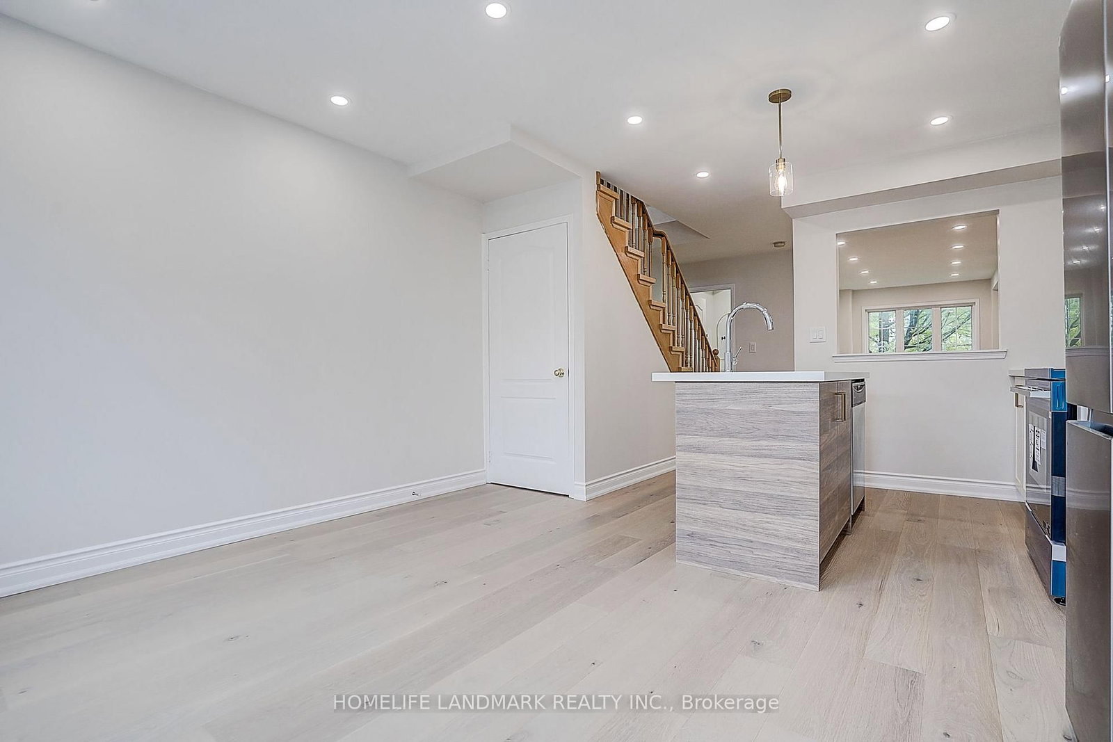403 White's Hill Avenue • Markham, ON photo 22