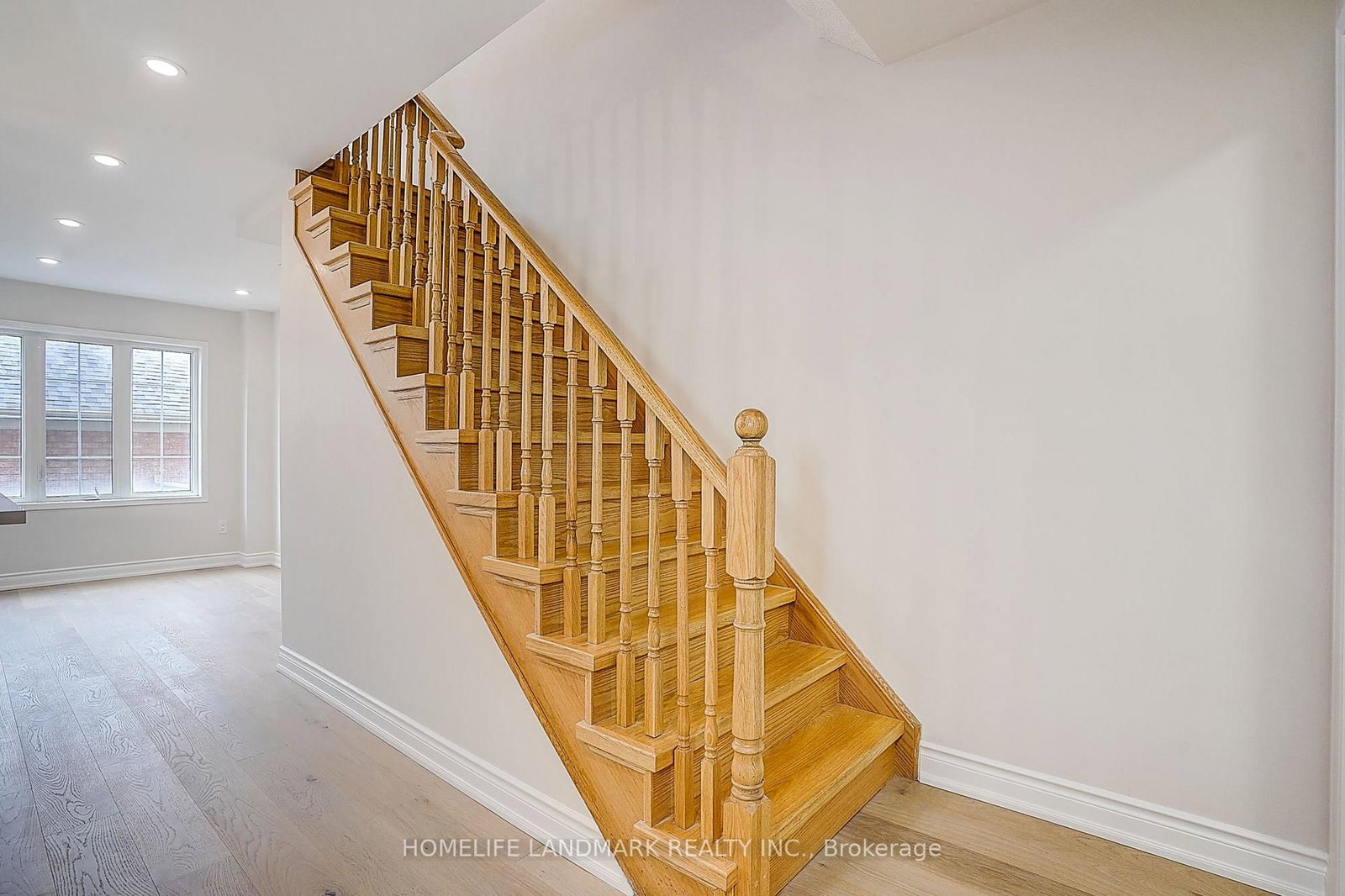 403 White's Hill Avenue • Markham, ON photo 24