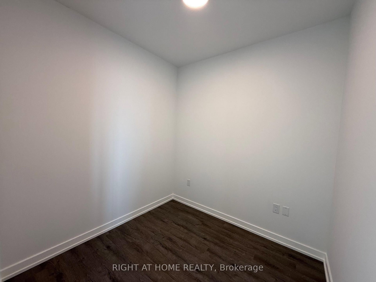 1609-21 Meadowdale Rd, Vaughan, view 9