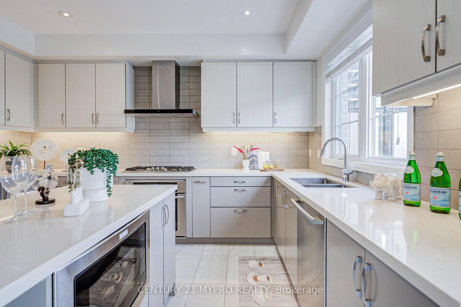 392 Highway 7 Road E • #TH3 • Richmond Hill, ON photo 18