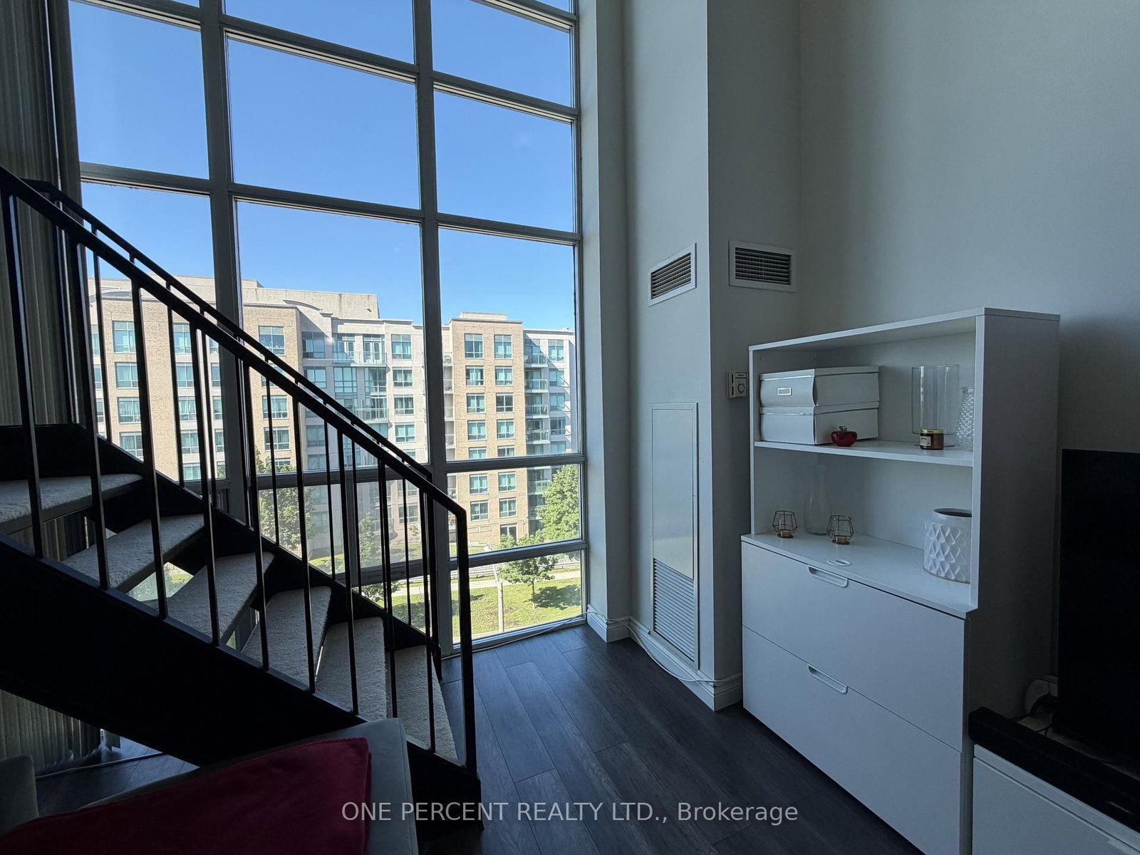 3 Ellesmere Street • #607 • Richmond Hill, ON photo 17