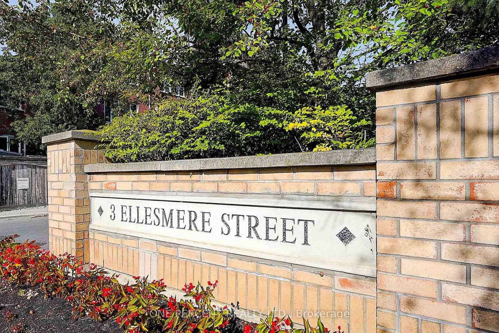 3 Ellesmere Street • #607 • Richmond Hill, ON photo 2