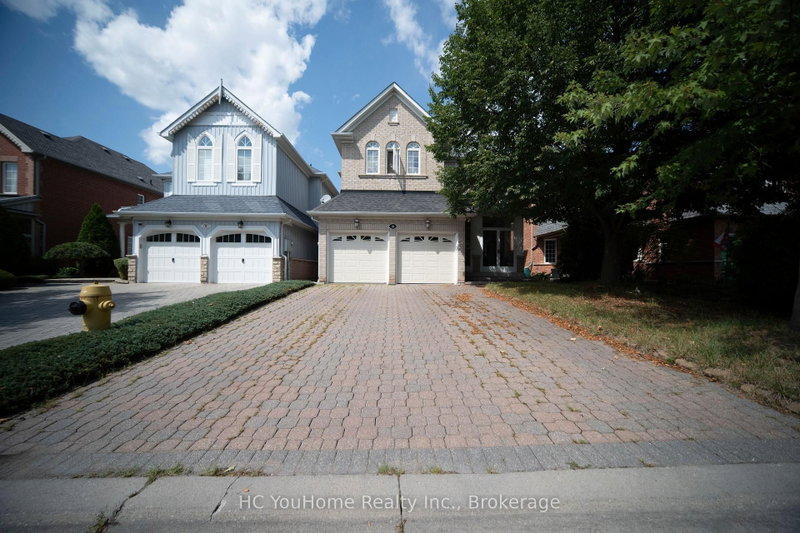 8 BRIAR PATH Lane