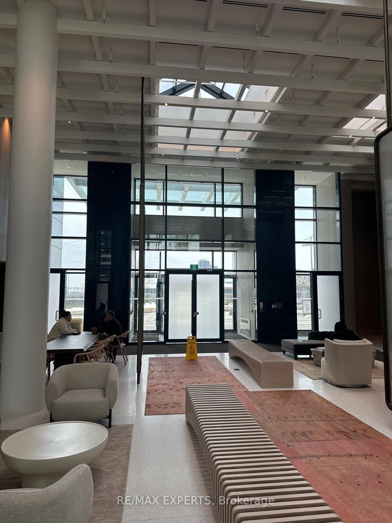 1612 - 225 Commerce Street