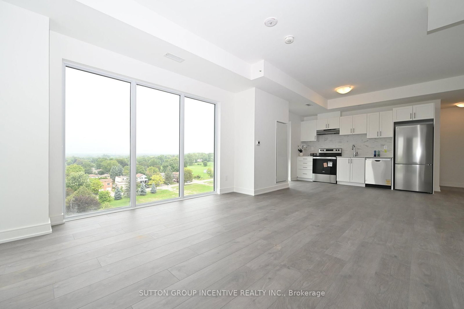 705 Davis Drive • #A803 • Newmarket, ON photo 6