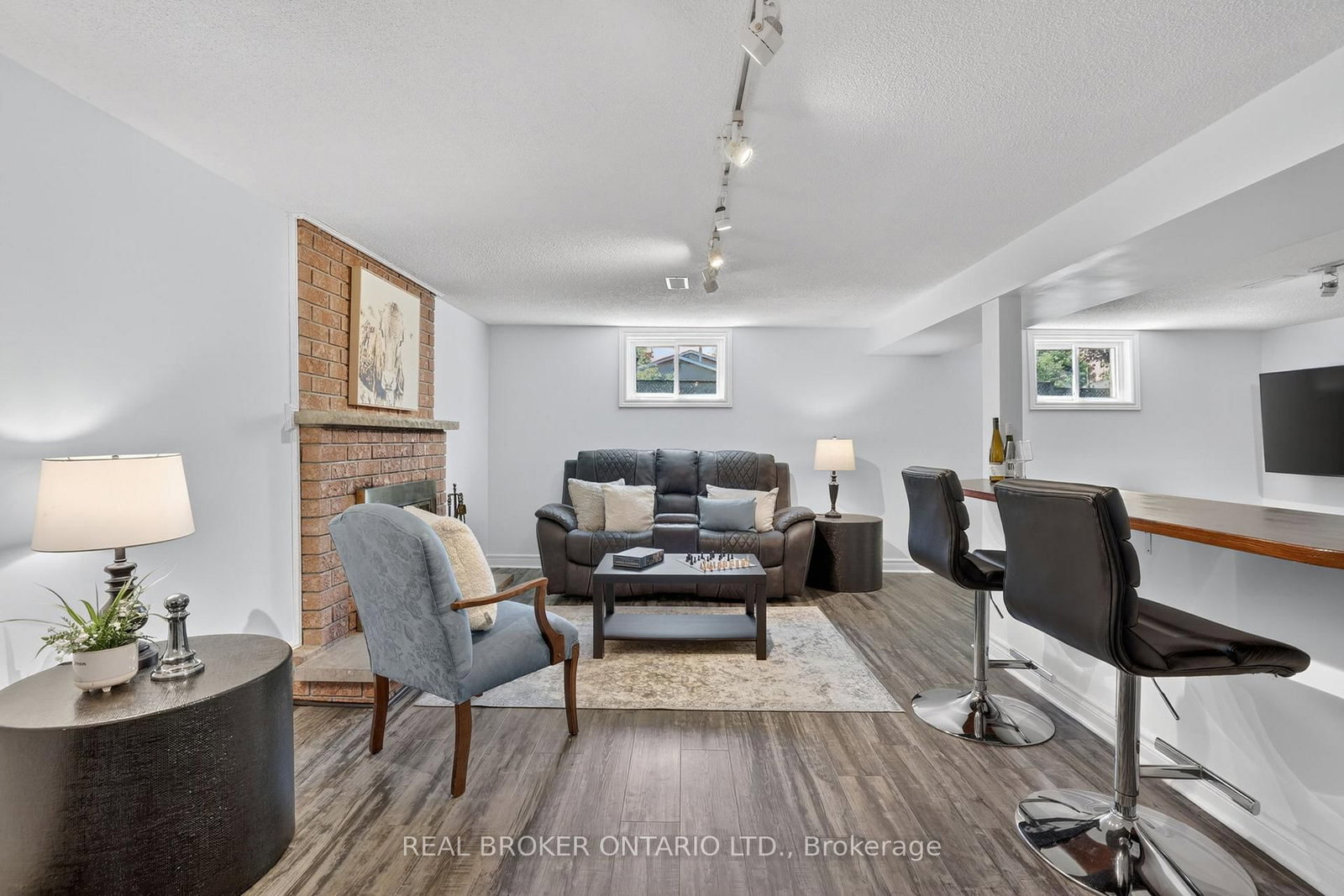 128 Olive Street • East Gwillimbury, ON photo 19