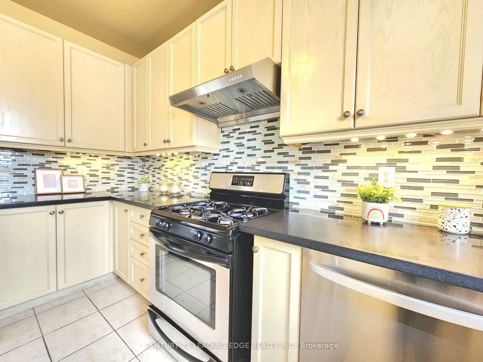 51 Yale Lane • Markham, ON photo 16