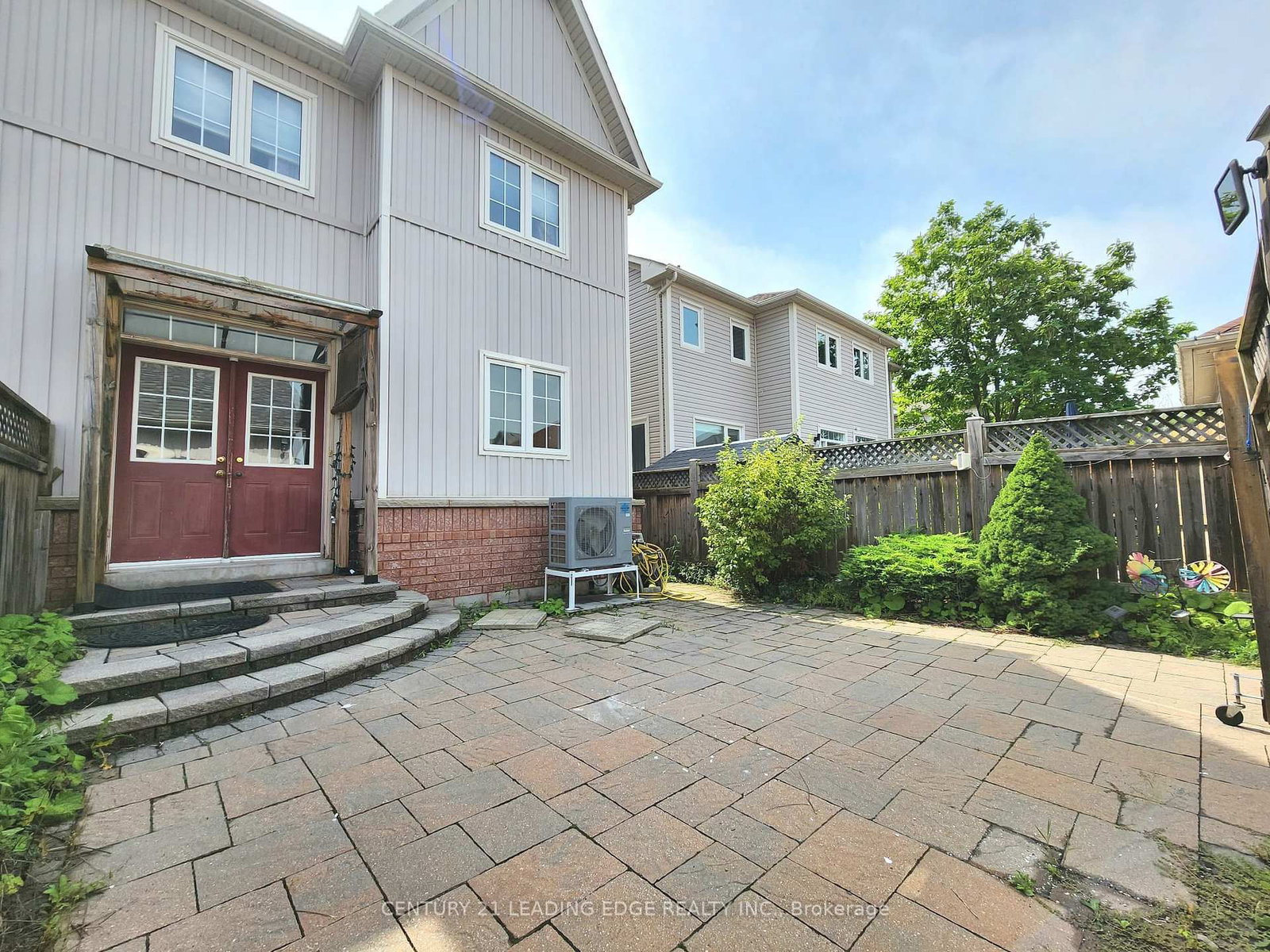 51 Yale Lane • Markham, ON photo 4