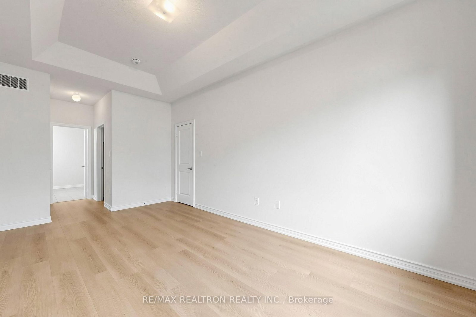 8 Hewison Avenue • Richmond Hill, ON photo 22