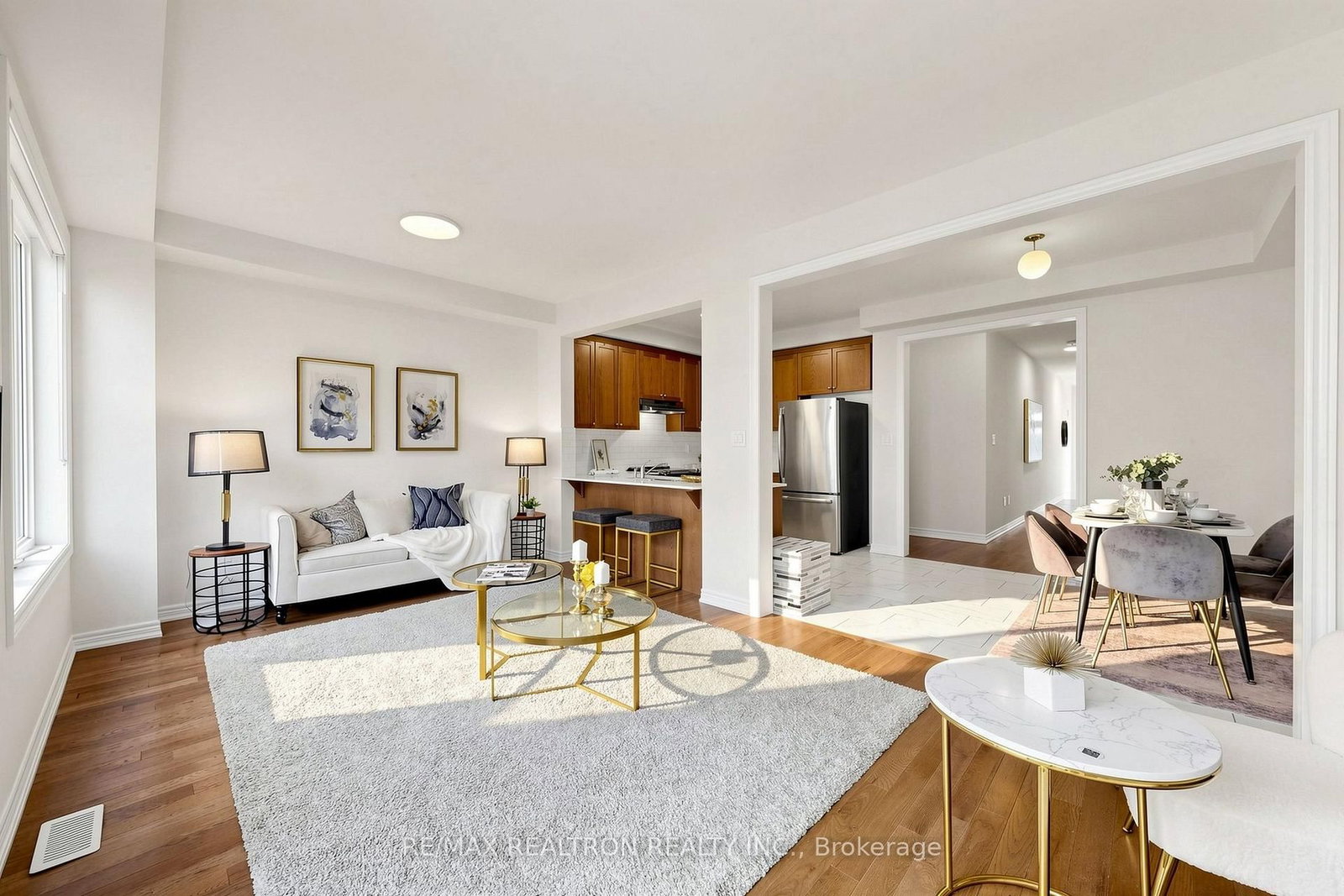 8 Hewison Avenue • Richmond Hill, ON photo 8