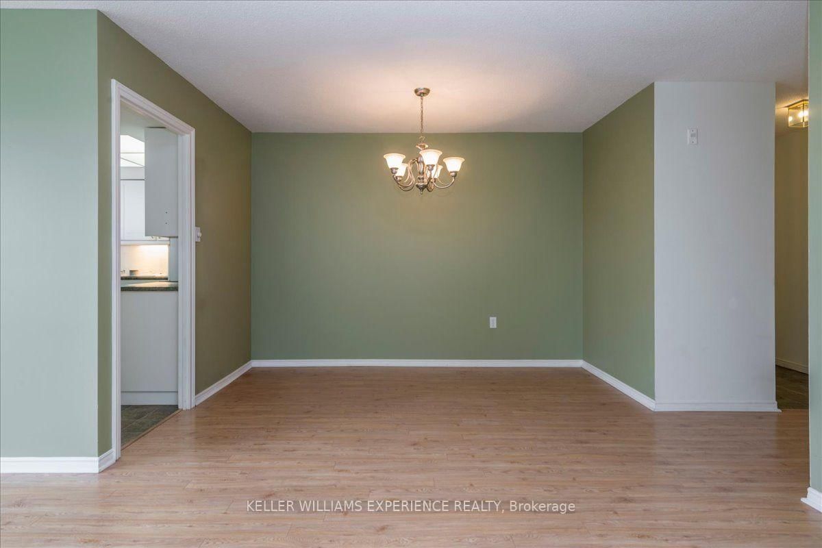 270 Davis Drive • #503 • Newmarket, ON photo 4