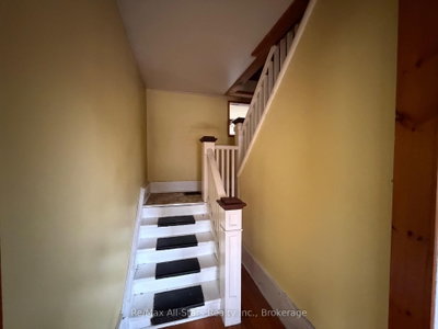 54 Munro Street • Brock, ON photo 4