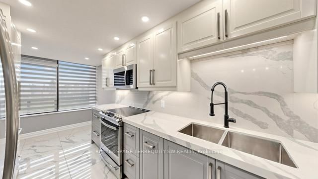 7440 Bathurst Street • #512 • Vaughan, ON photo 2