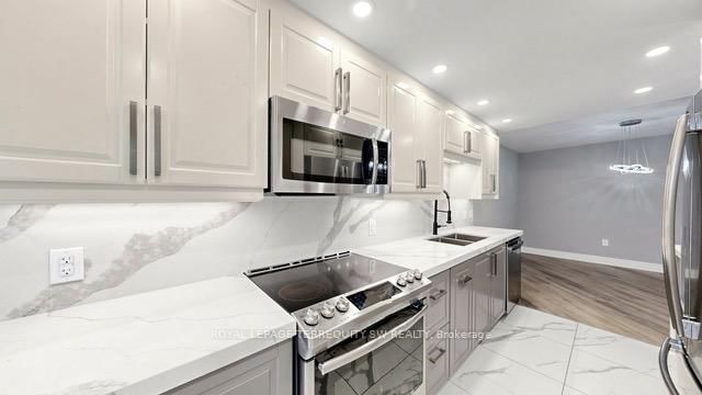 7440 Bathurst Street • #512 • Vaughan, ON photo 3