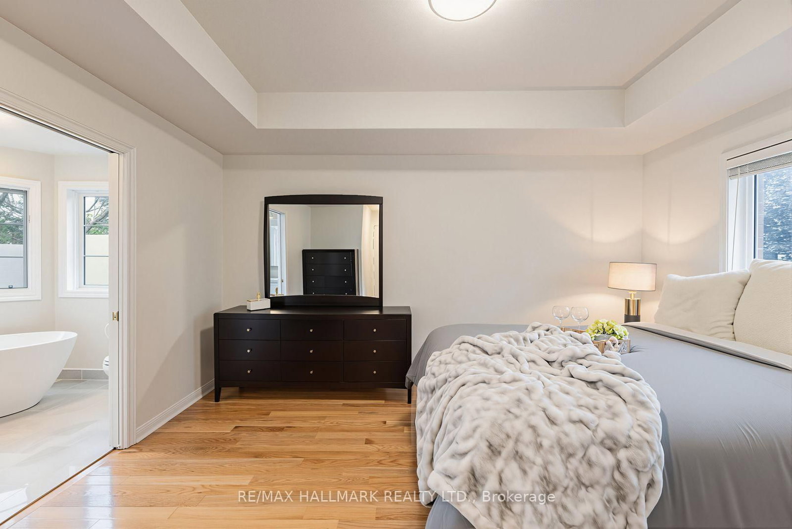 851 Hilton Boulevard • Newmarket, ON photo 20