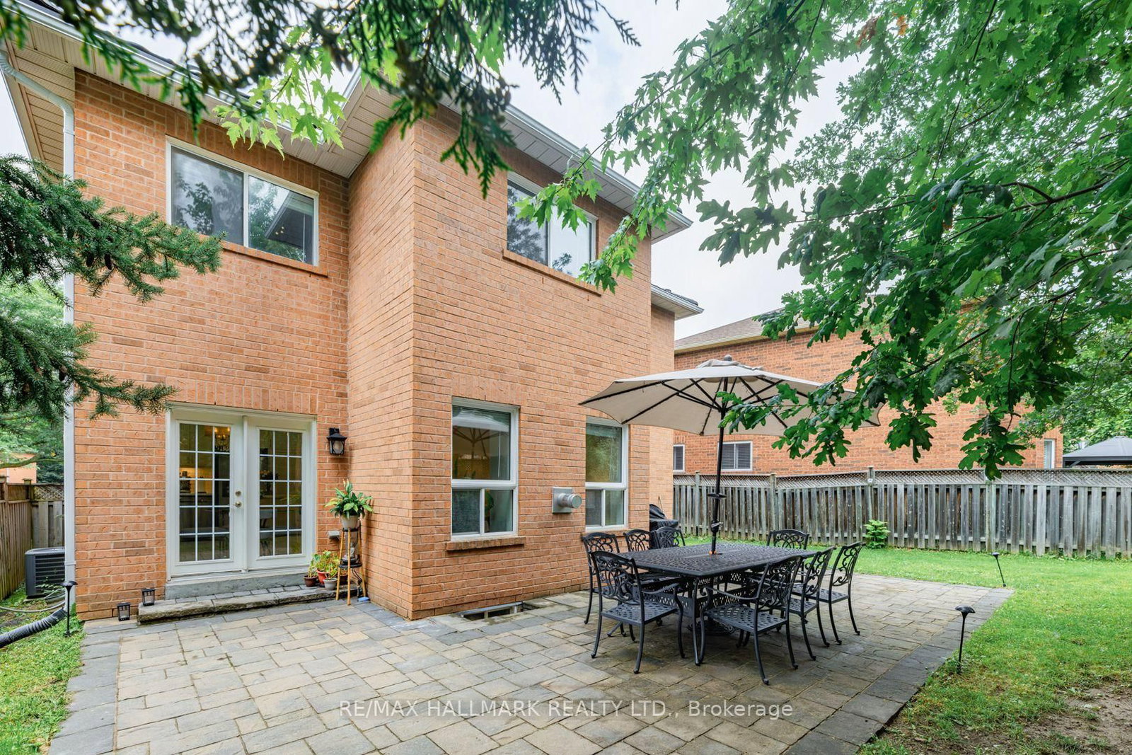 851 Hilton Boulevard • Newmarket, ON photo 35