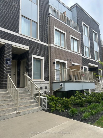 32 - 21 Honeycrisp Cres - Photo 1