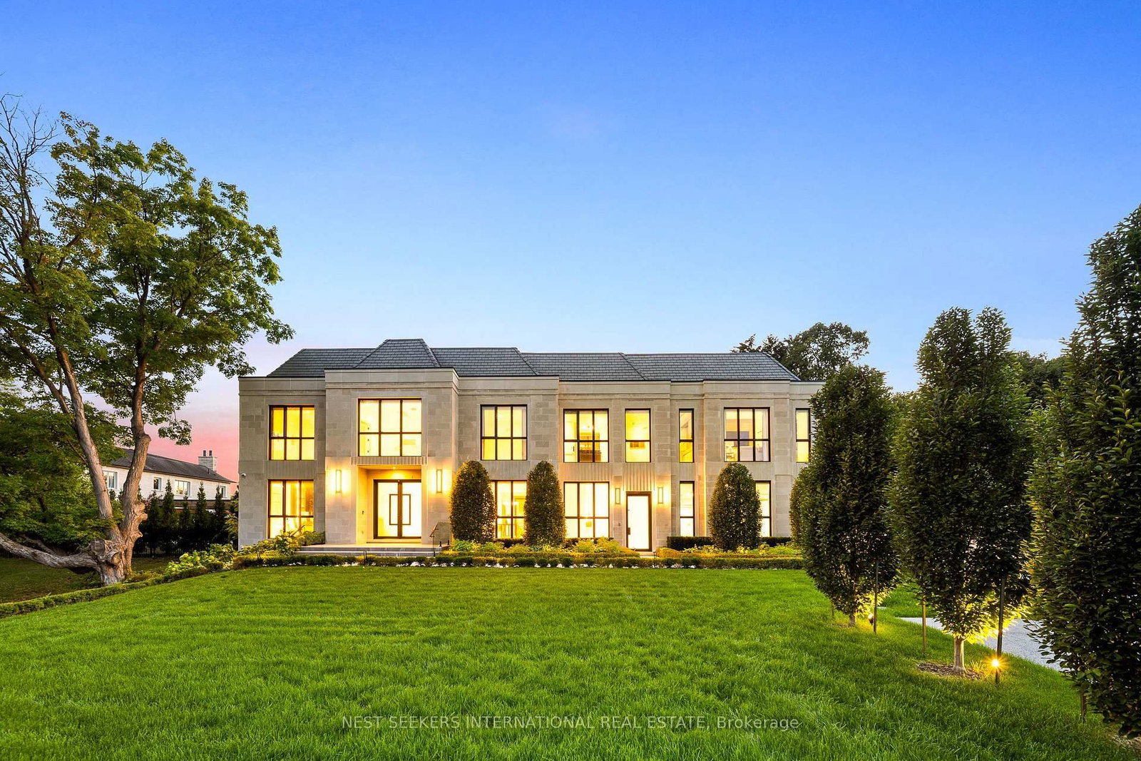 36 Waymar Heights Boulevard • Vaughan, ON photo 3