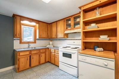 62 Toll Road • East Gwillimbury, ON photo 6