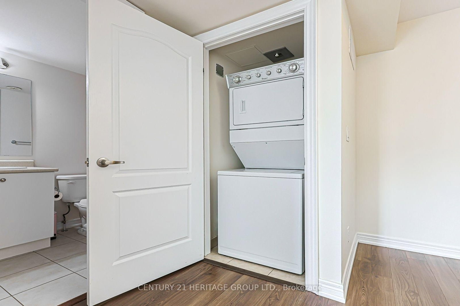 10 Dunshealth Way • #216 • Markham, ON photo 14